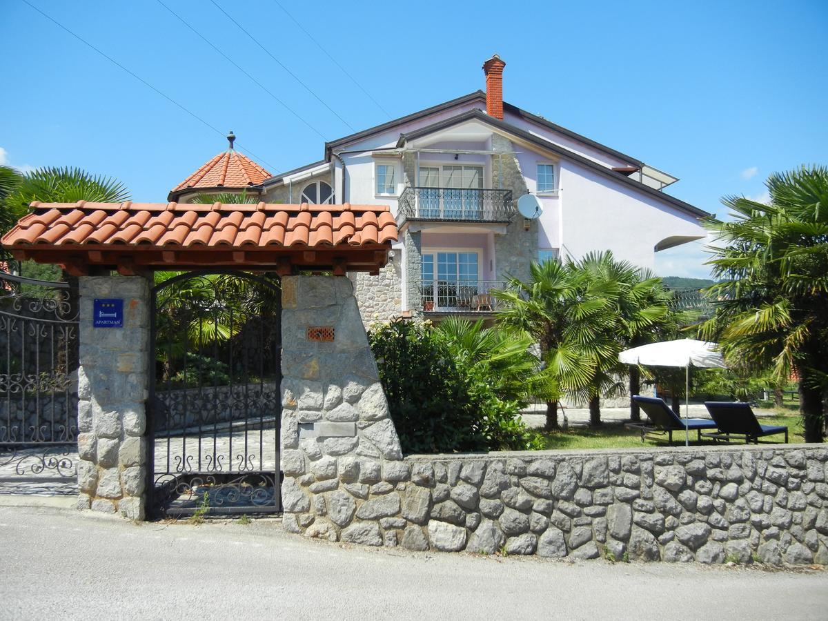 Villa Laurea ロヴラン エクステリア 写真