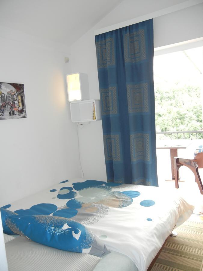 Villa Laurea ロヴラン エクステリア 写真